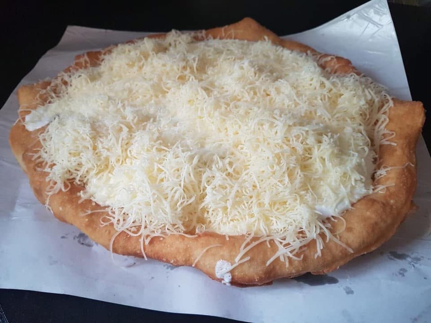 Sajtos lángos